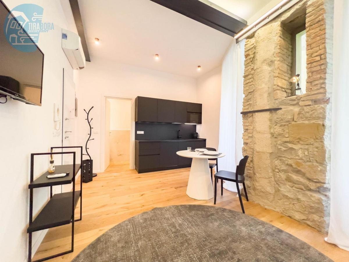 Imbriani 2 Tirabora Short Rent Apartment Trieste Bagian luar foto